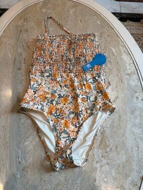 Cupshe swimsuit